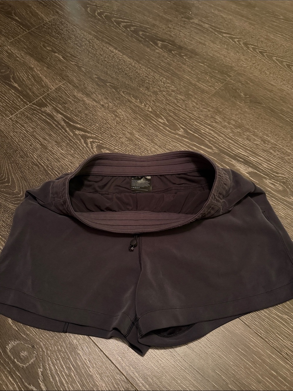 Lululemon Softstreme™ High-Rise Short 4” Women’s size 10